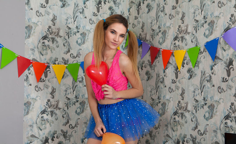 Диночка, 37 лет, 0 размер груди